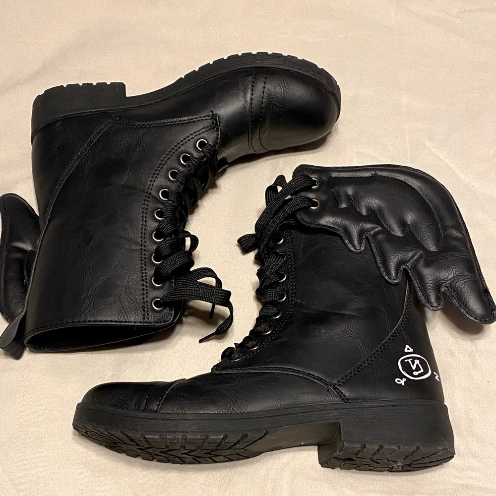 Supernatural Castile Wing Combat Boots